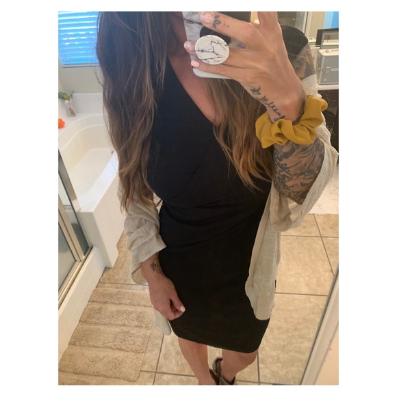 Ruby black dress - Picture 3 of 7